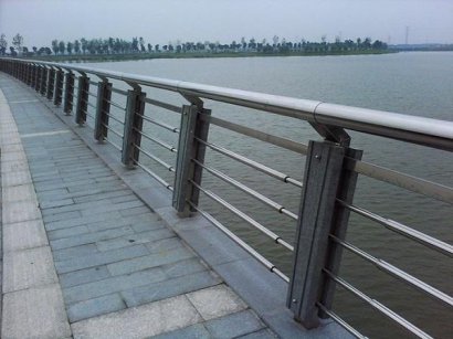 不锈钢河道护栏