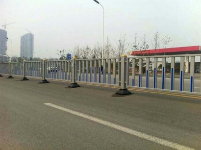 道路护栏