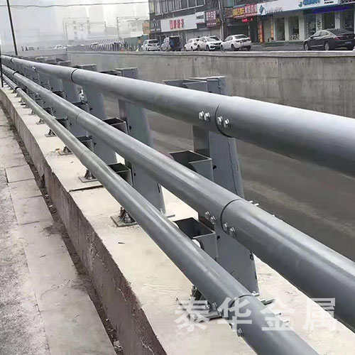 防撞护栏