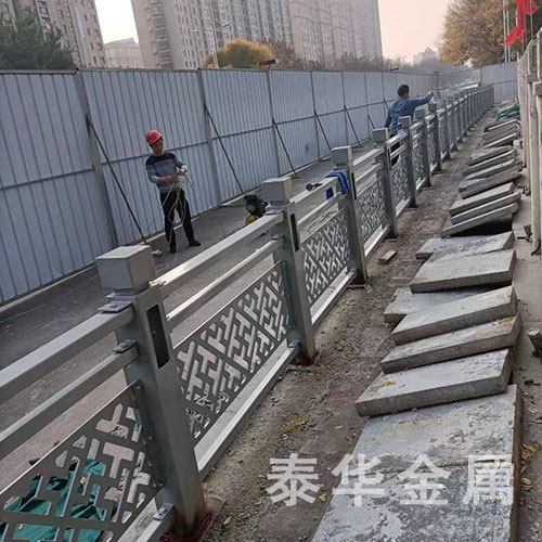 道路护栏
