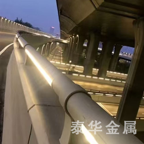 灯光护栏