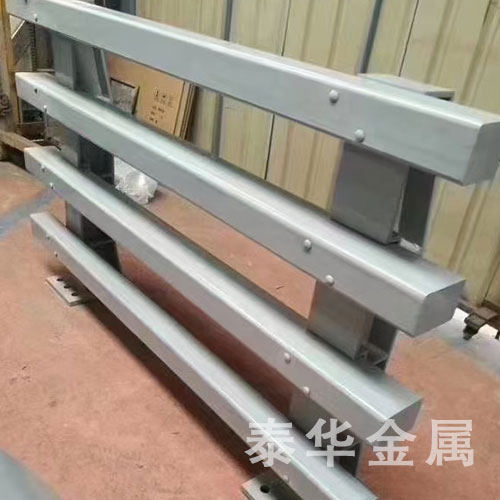 防撞护栏